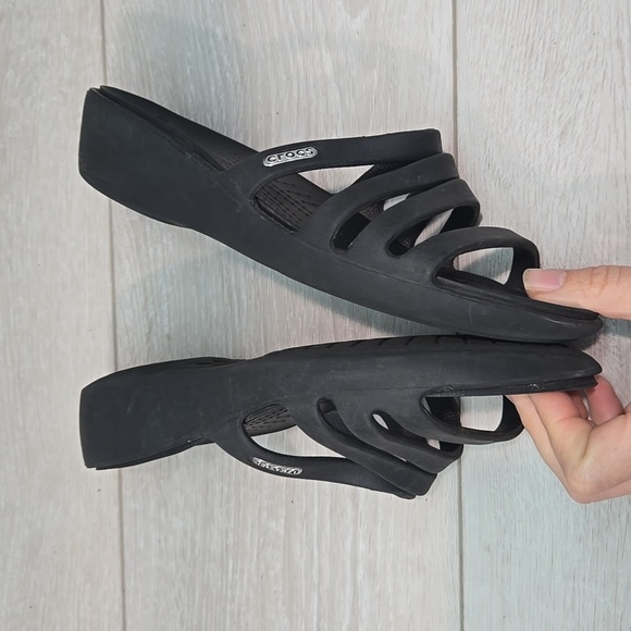 Crocs Women's Rhonda Black Slide Wedge Sandals Shoes Sz 7 - Picture 9 of 11